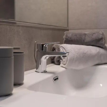 Apartment Lemon Rom
